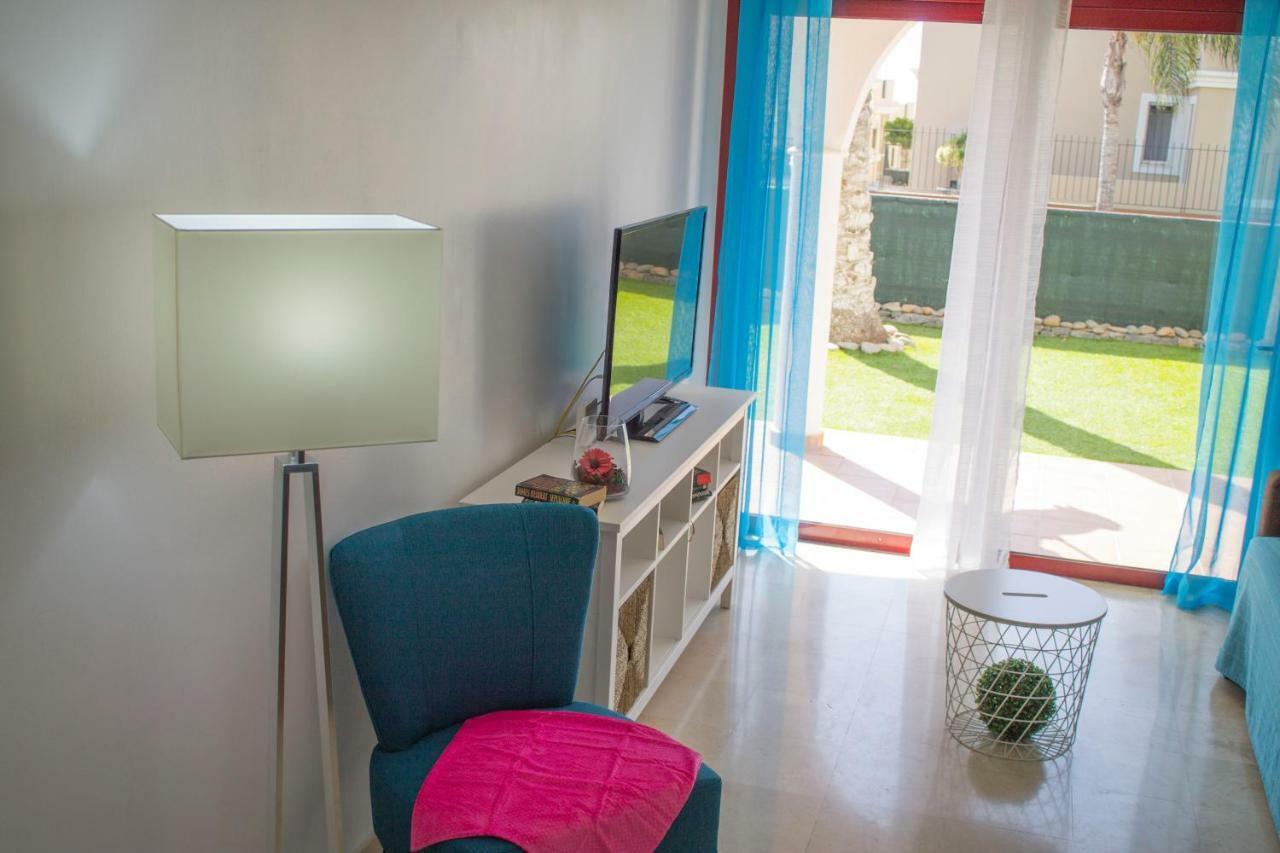 Cozy With Garden Apartament *